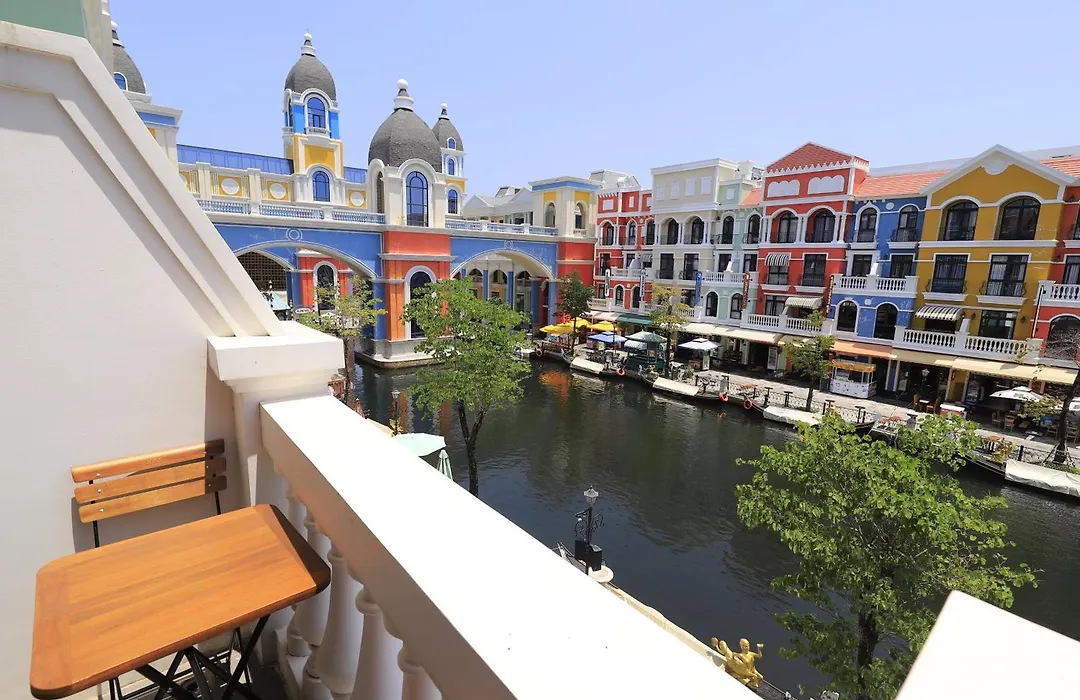 Venice River View P Boutique Hotel - Grand World Phu Quoc-1